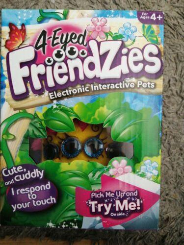 Интерактивный плюшевый питомец 4 Eyed Friendzies