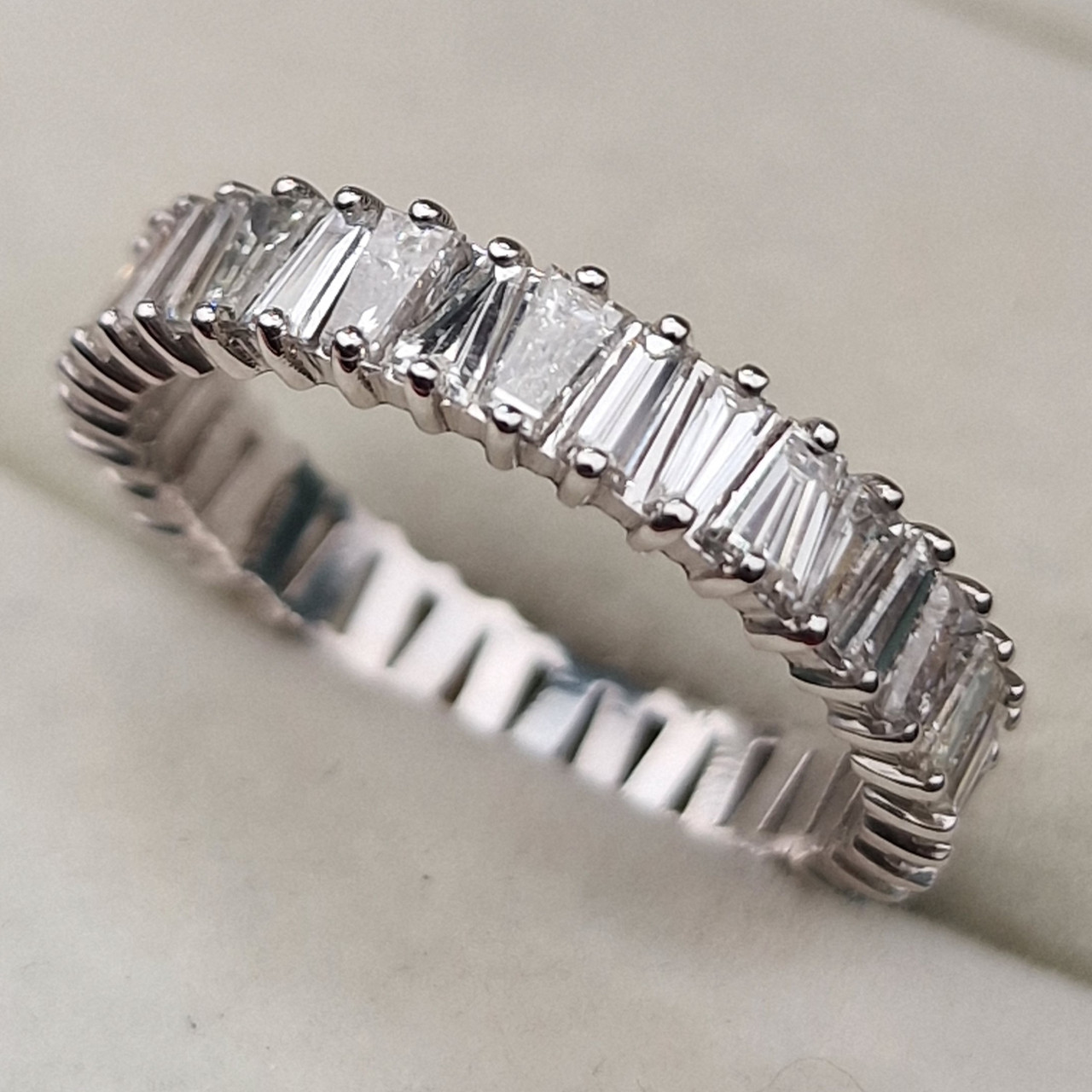 Золотое кольцо с бриллиантами 2.25 Сt SI1-VS2/H  VG - Cut