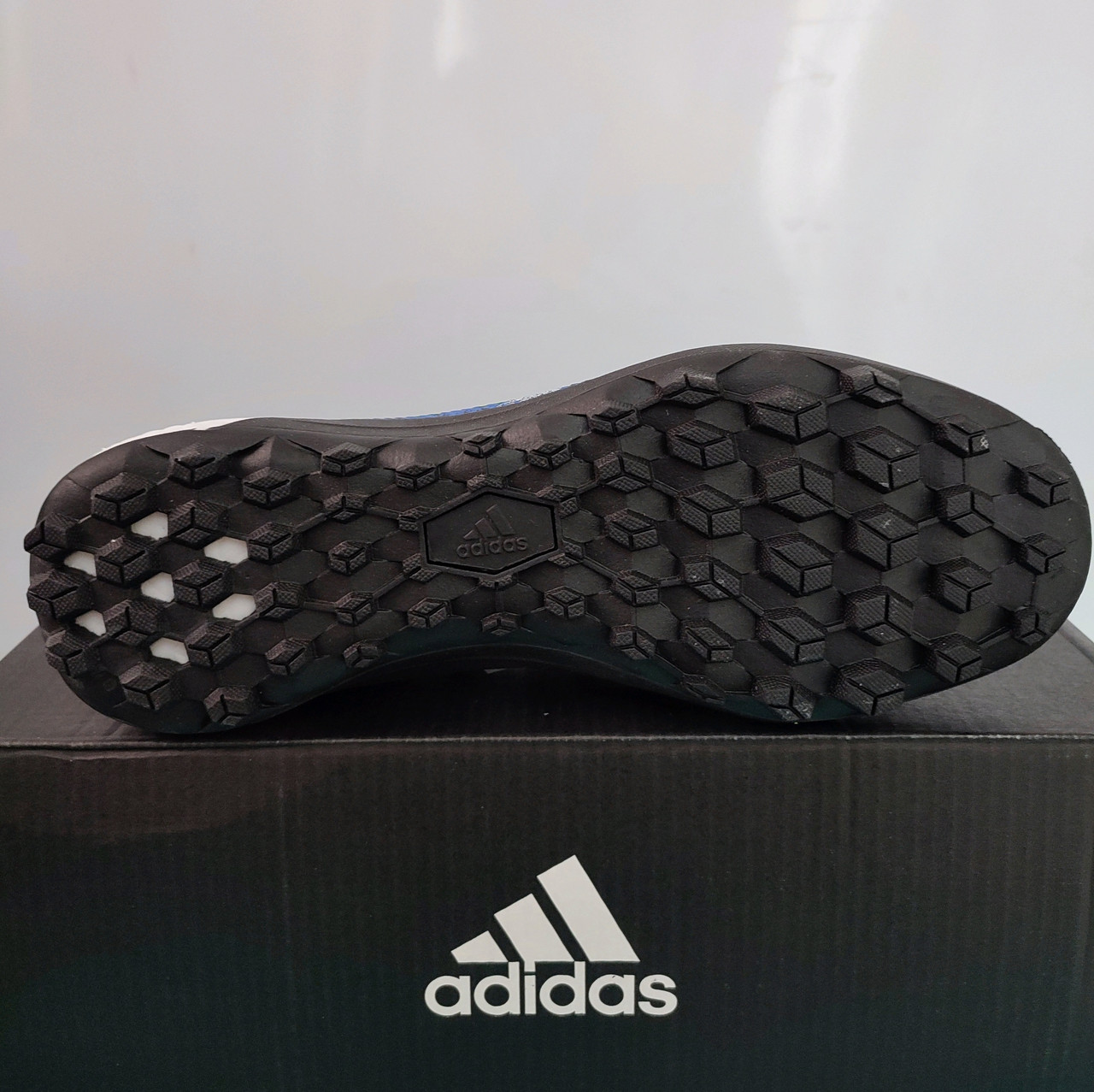 Футбольные бутсы сороконожки Adidas Predator Demonscale 3344 синие размеры 35-39 - фото 2 - id-p106814655