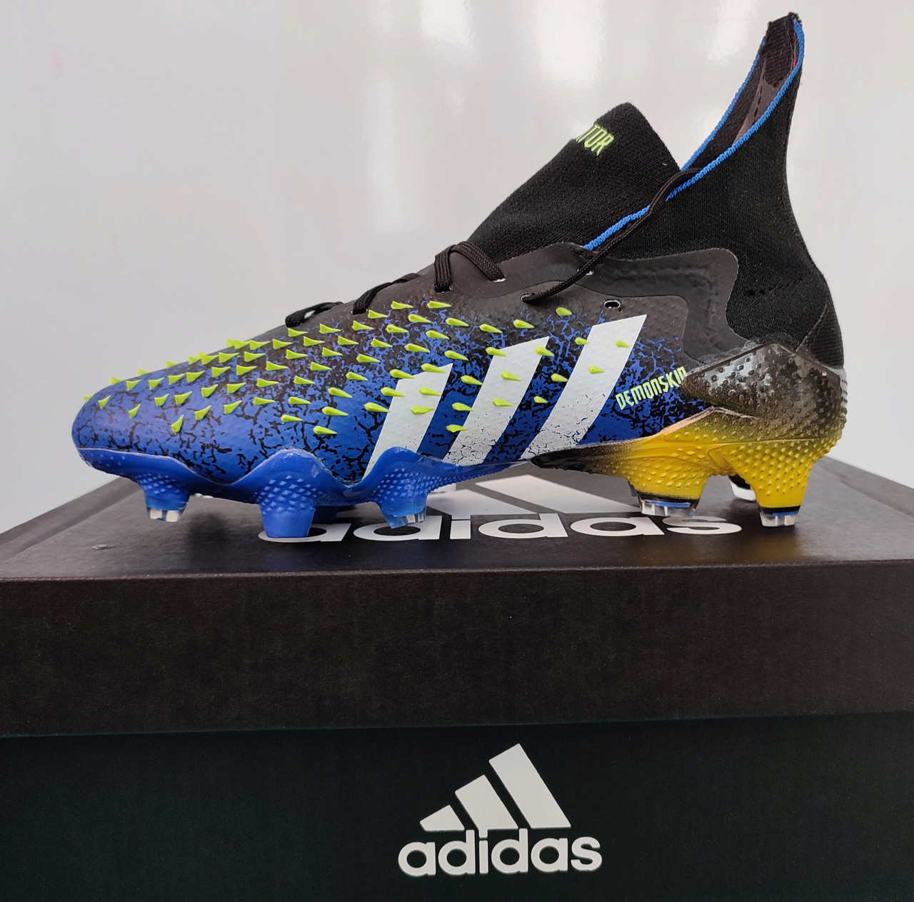 Футбольные бутсы копы Adidas Predator Demonskin 7071 синие размеры 35-39 - фото 2 - id-p106814654