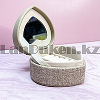 Шкатулка для украшений в форме сердечка бежевого цвета