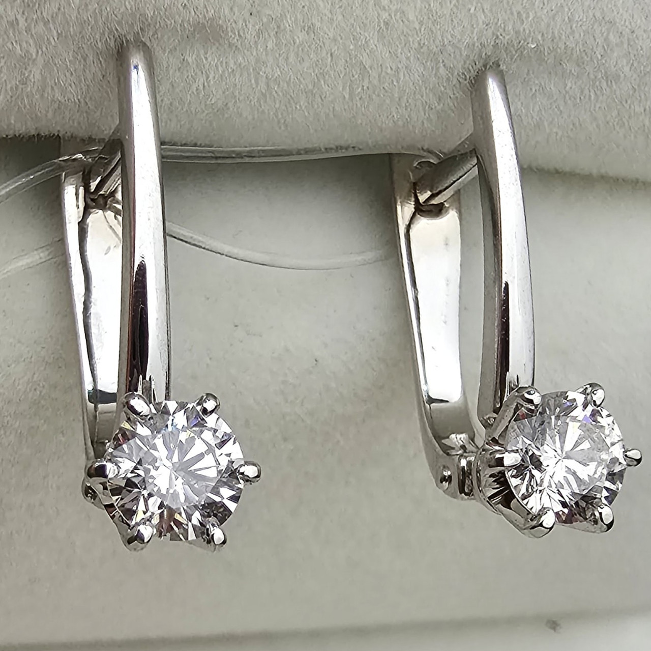 Золотые серьги с бриллиантами 0.62 Ct SI2/J, VG-Cut