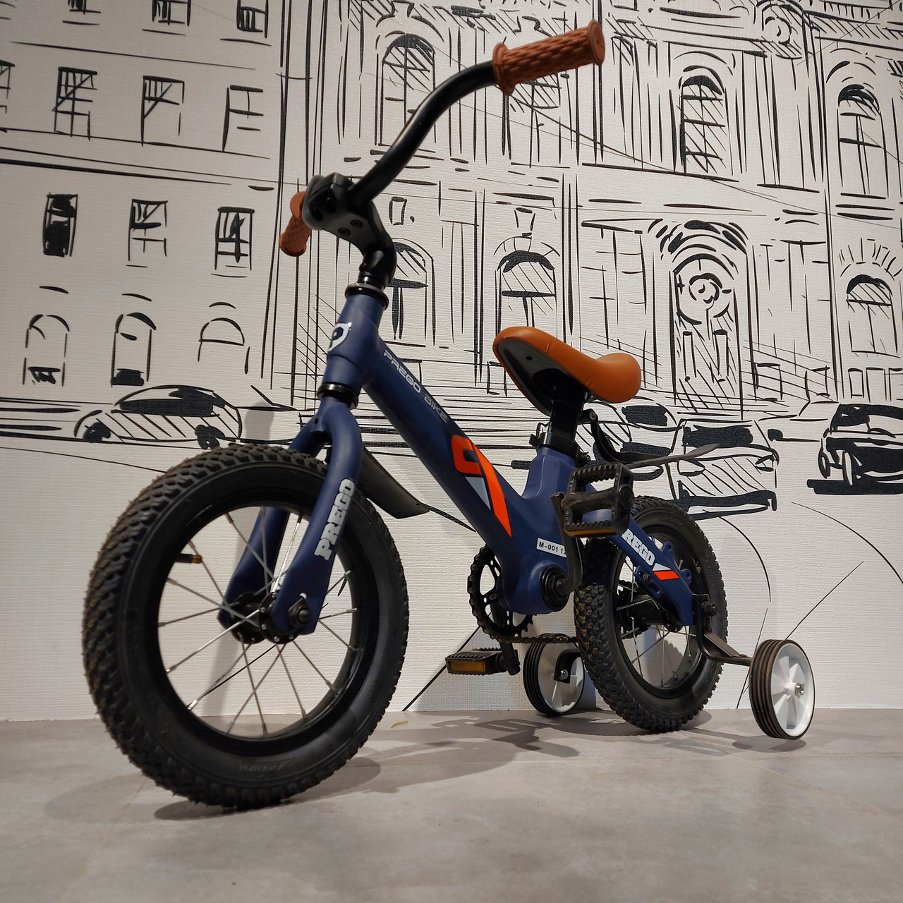 Легкий детский двухколесный велосипед "Prego" 12" колеса с боковыми поддерживающими колесами. Синий.
