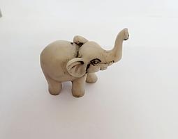 Слоник маленький, серый , Тайланд