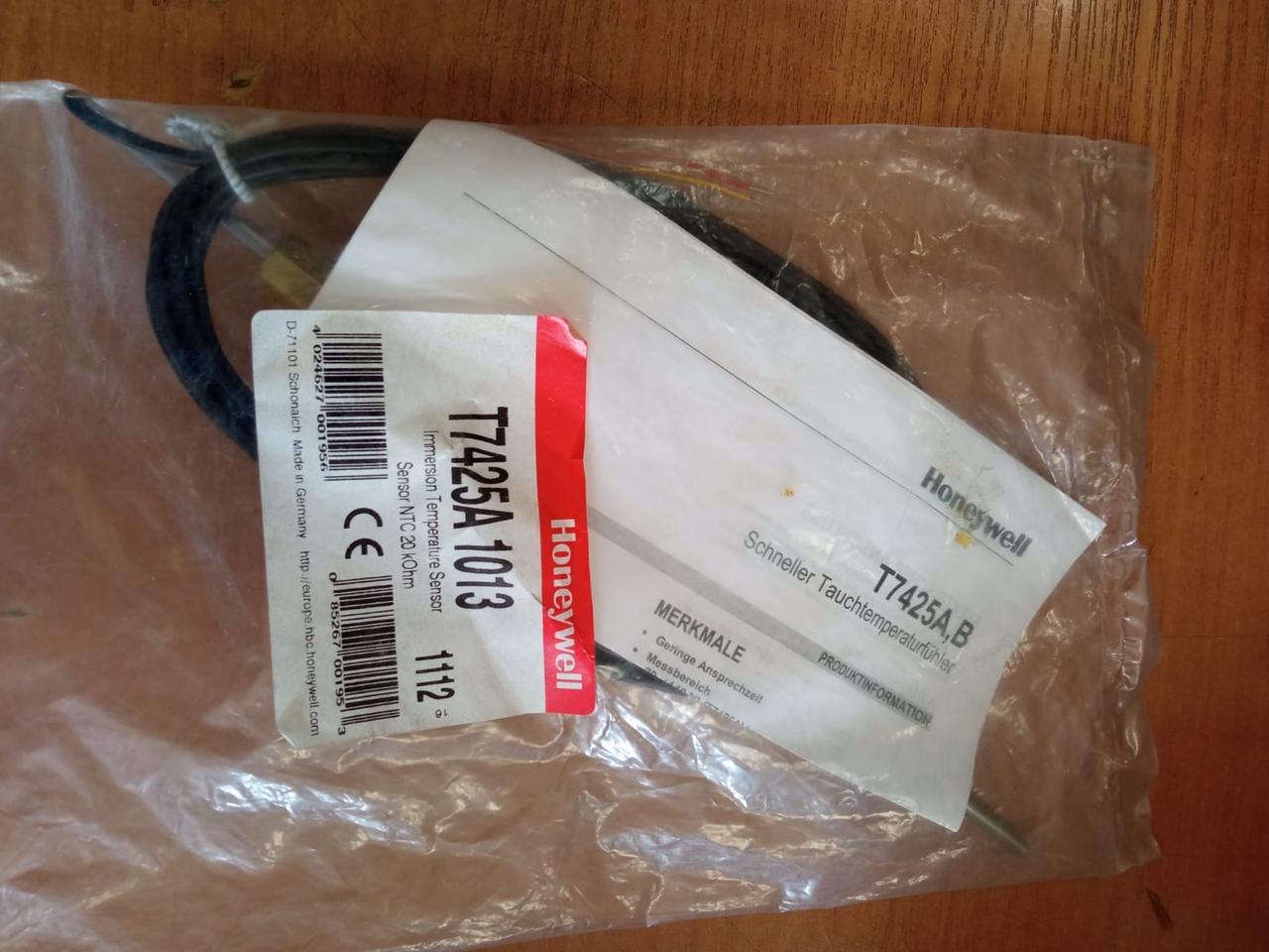 T7425A 1013