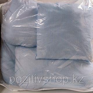 Беркова порно суреттерде Үстел үстіндегі жас әйелді сиқырлайды