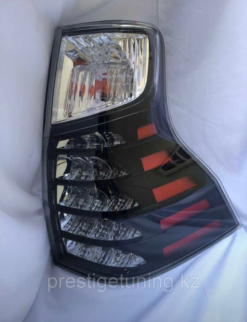 Задние фонари на Land Cruiser Prado 150 2010-17 дизайн GX (Черный цвет)