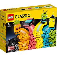 LEGO Classic 11027 Креативті неон к ңілділігі, ЛЕГО құрастырушысы