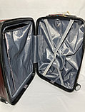 Средний пластиковый дорожный чемодан на 4-х колёсах "Longstar". Высота 63 см, ширина 41 см, глубина 26 см., фото 5
