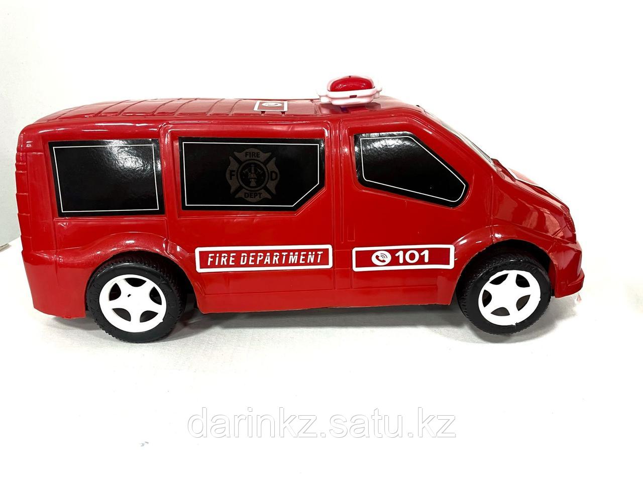 Пластмассовая игрушечная машина пожарная помощь  Модель  КМР 501