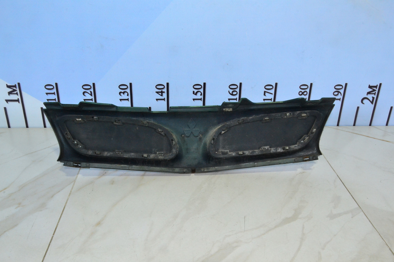 Решетка радиатора Mitsubishi Carisma - фото 3 - id-p107244359