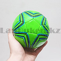 Детский футбольный мяч d 22 см зеленый