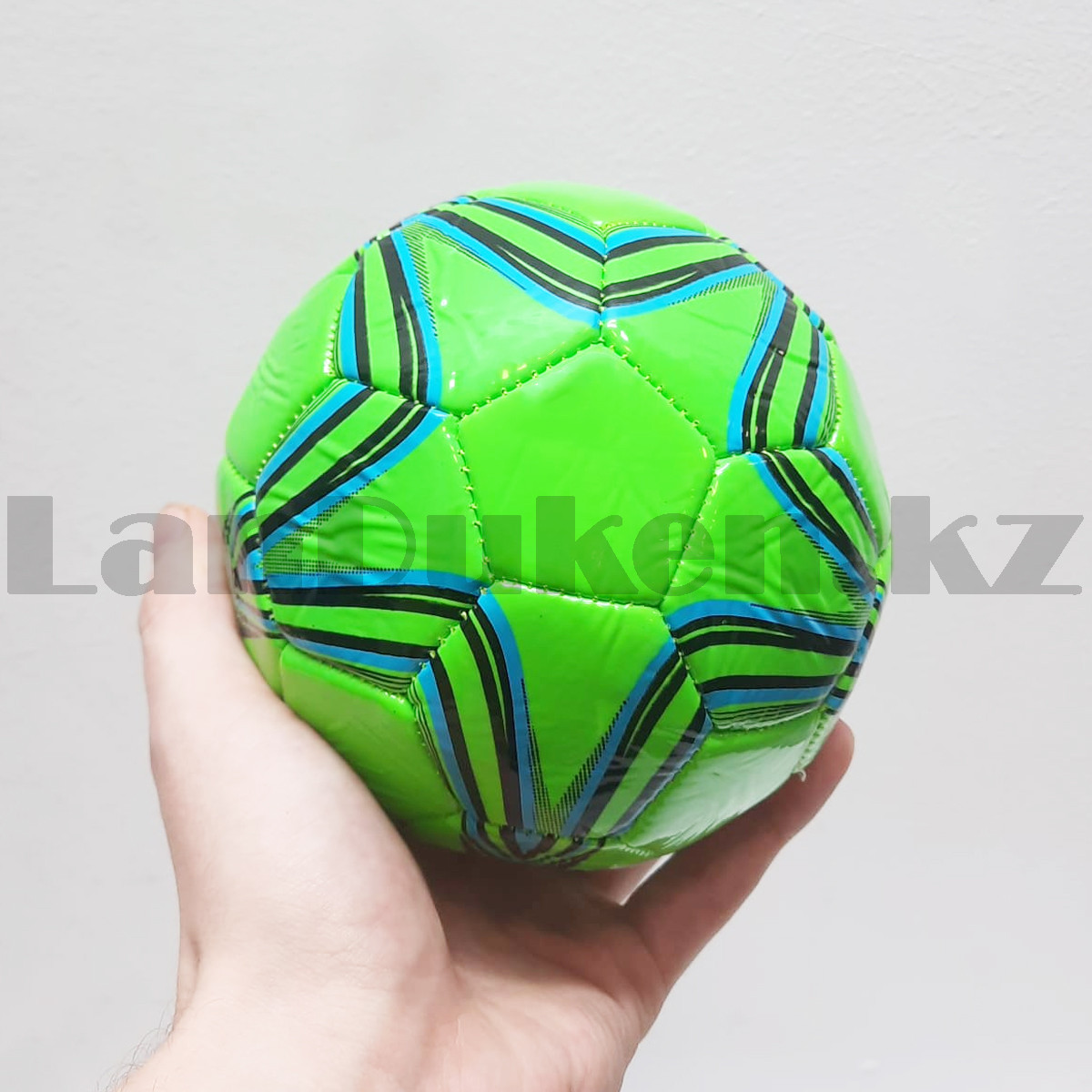 Детский футбольный мяч d 22 см зеленый - фото 1 - id-p107247177