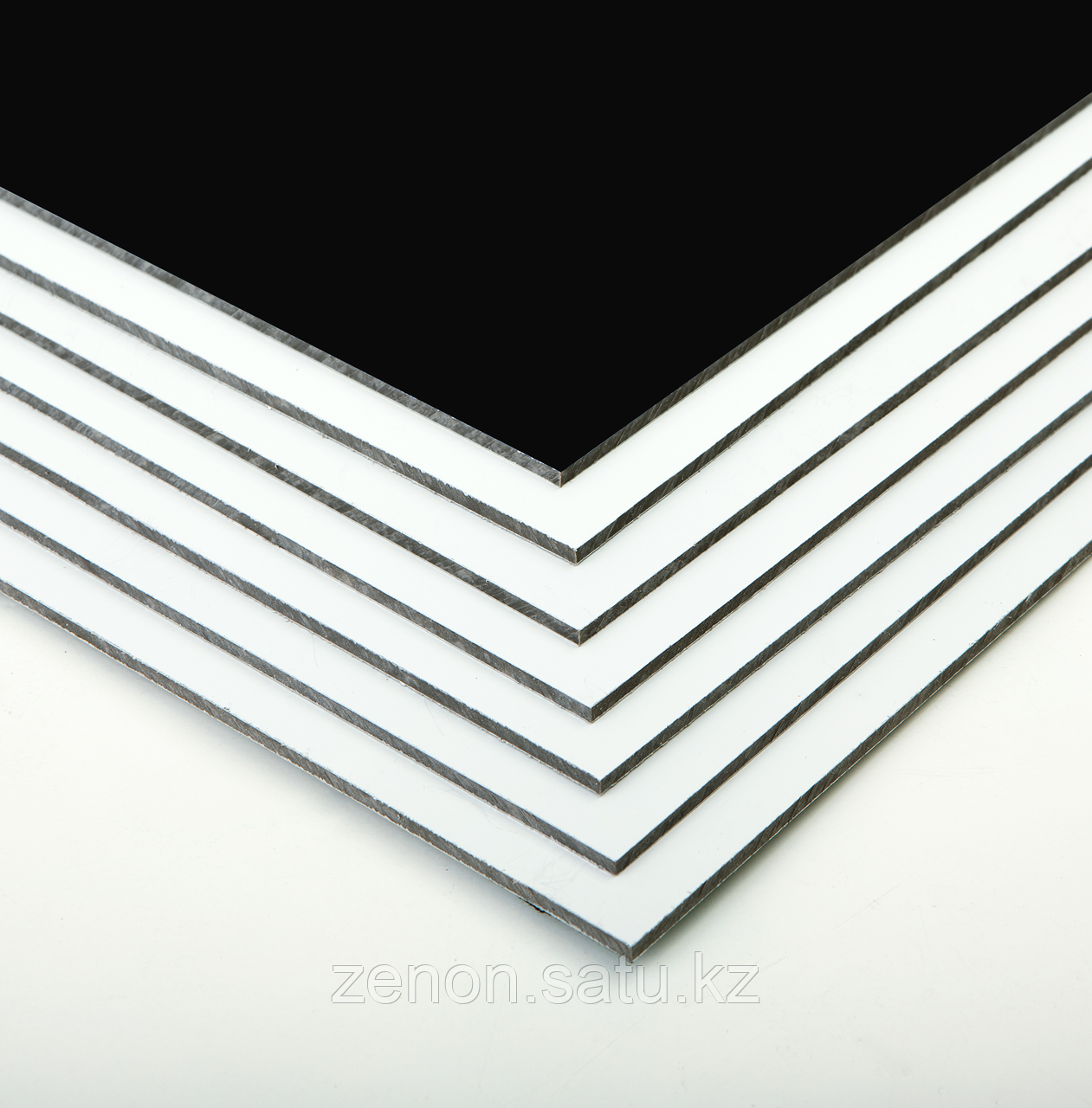 Алюминиевые композитные панели (АЛЮКОБОНД) BILDEX, полиэстер, толщина 3 мм, стенка 0.21 мм, белый, 1.5 х 4 м Черный - фото 1 - id-p107291429
