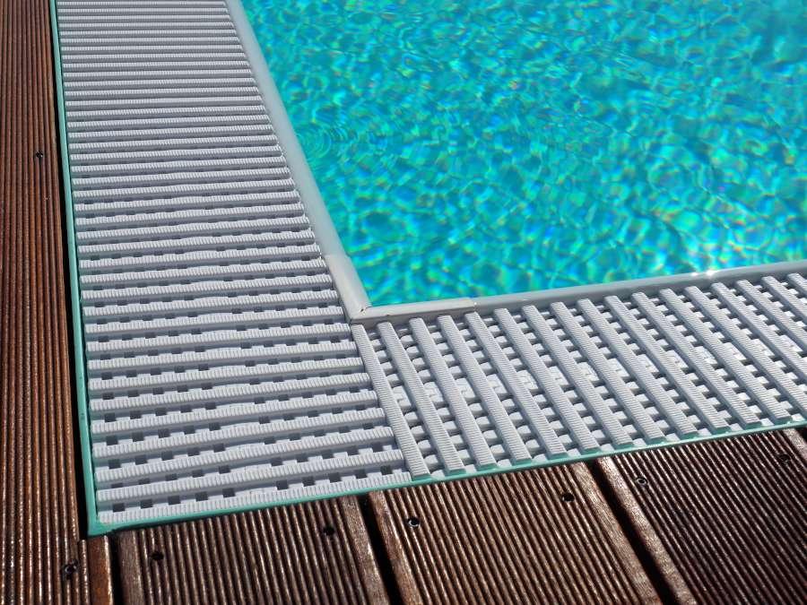 Переливная решетка Aqua Soft для бассейна (размер = 250х22 мм, цвет - белый) - фото 4 - id-p107340758
