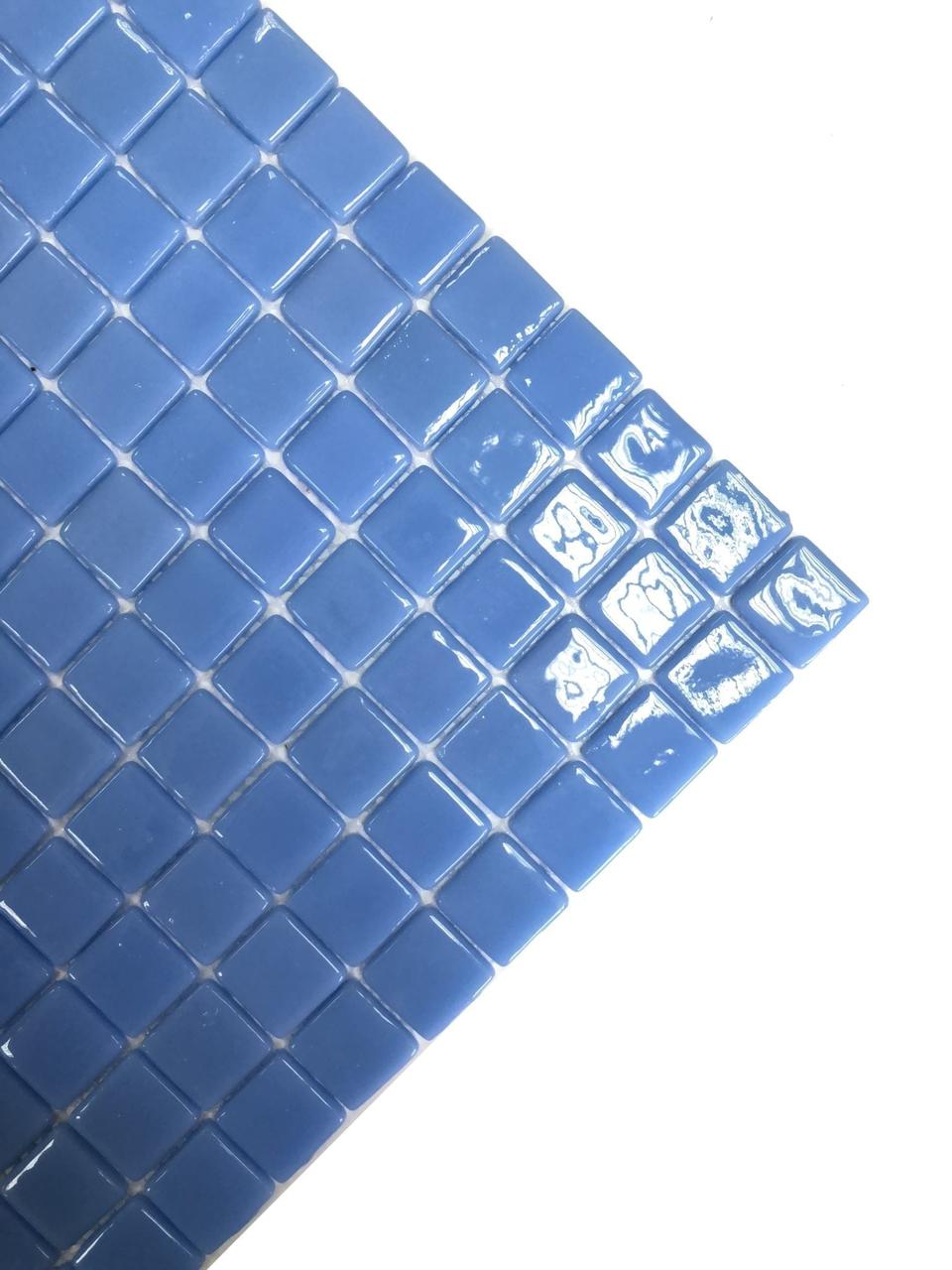 Стеклянная мозайка для бассейна Antarra Mono ST051 (коллекция Mono, цвет - небесно-синяя) - фото 5 - id-p107341088