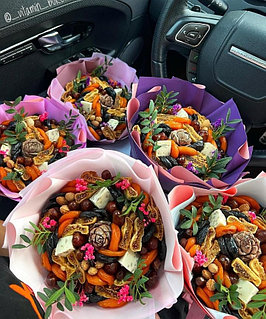 Букет из сухофруктов 18см