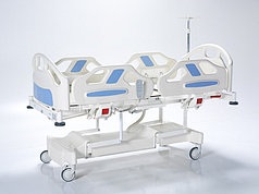 Три моторные педиатрические кровати