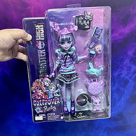 Оригинальная кукла Monster High Creepover Party Twyla