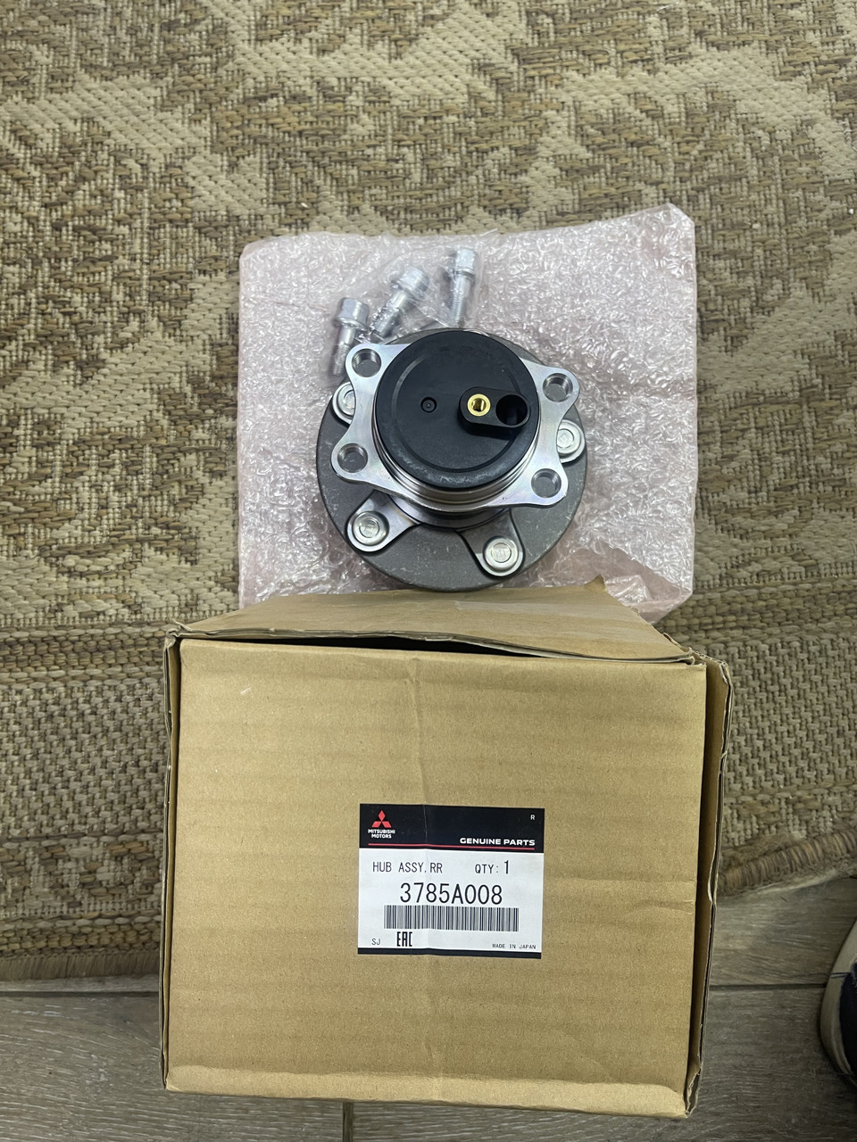Ступица с подшипником задняя оригинал MMC ASX OUTLANDER LANSER 2WD CY3W CW5W CW6W CY4A GA2W 2009-