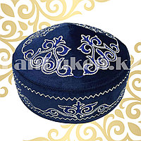 Казахская национальная тюбетейка (такия) синяя с белой строчкой