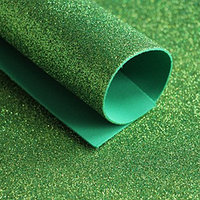 Фоамиран глиттерный зеленый, 50х50см. клеевой