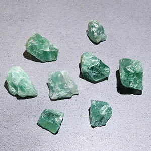 Камни кристаллы Зеленый флюорит 2-3см. 100гр. - фото 1 - id-p107542302