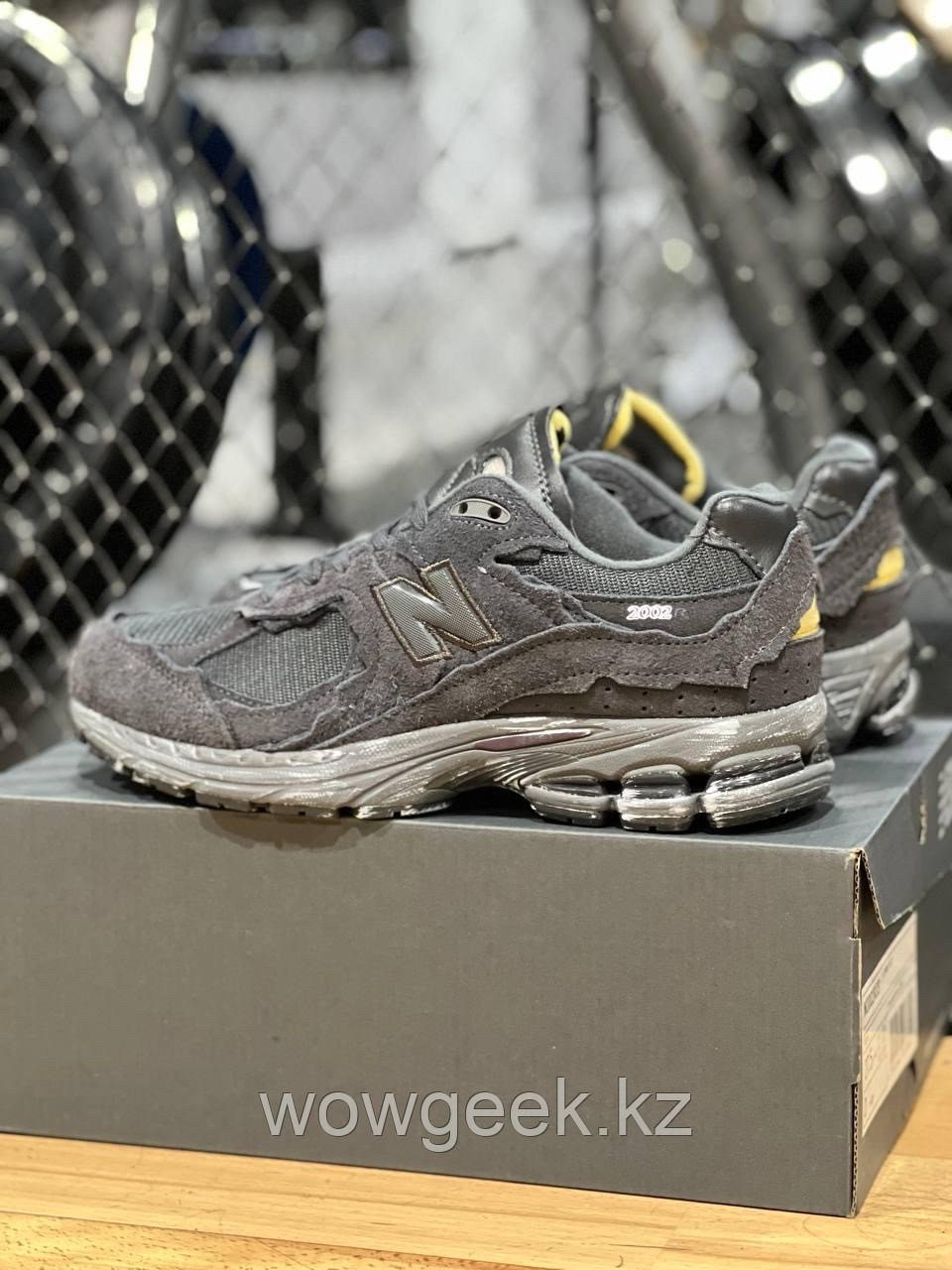 Кроссовки NEW BALANCE 2002