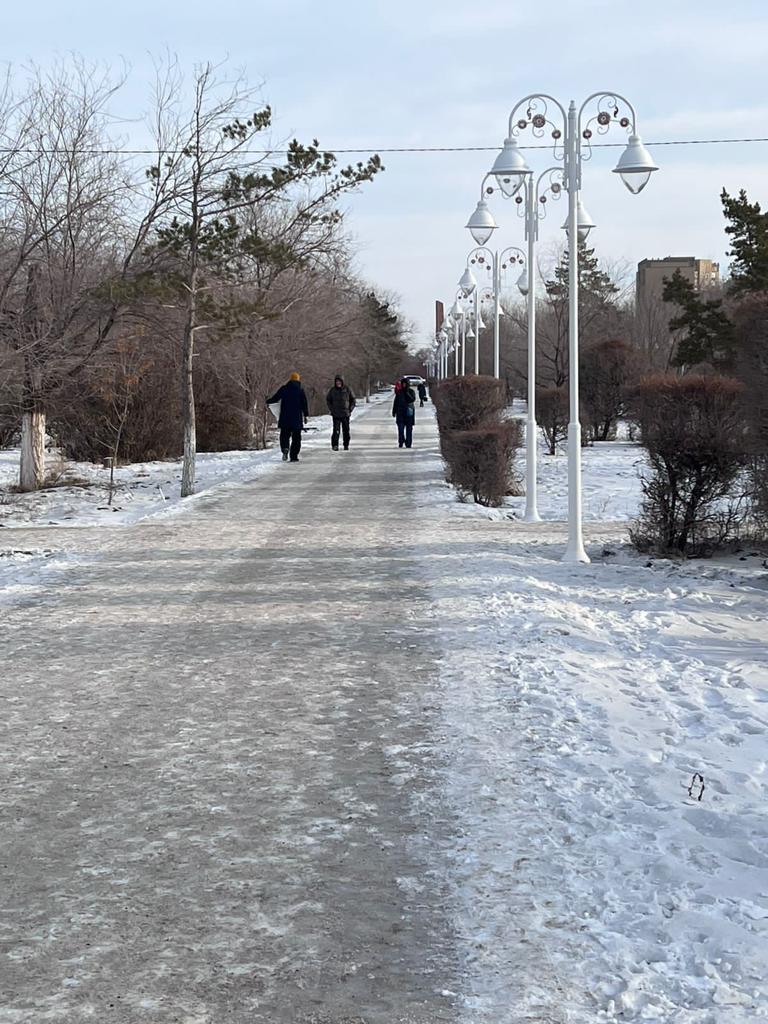 СТОЛБ ARBAT от 3 до 9 метров с 1х4-держателями (вниз), фото 1