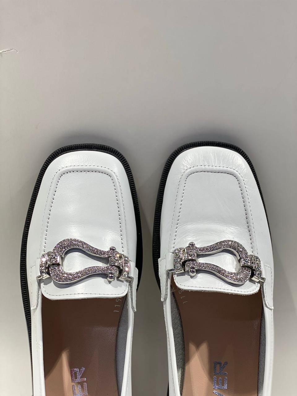 Женская обувь лоферы белого цвета "BAVER". Размер 40. - фото 3 - id-p107630414