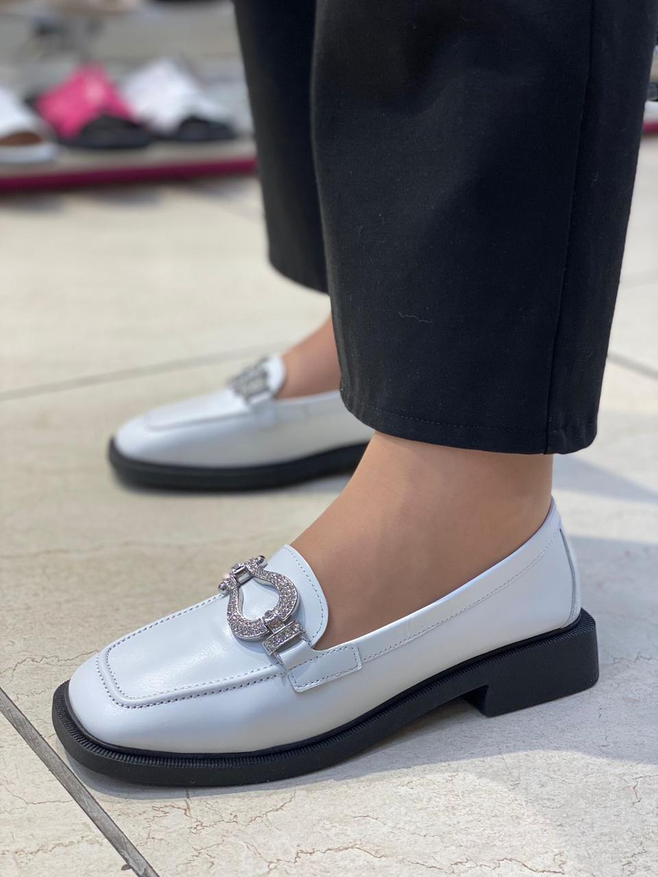 Женская обувь лоферы белого цвета "BAVER". Размер 40. - фото 8 - id-p107630414