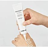 Антиоксидантный крем для век с эффектом лифтинга Medi-Peel Peptide 9 Aqua Essence Lifting Eye Cream, фото 2