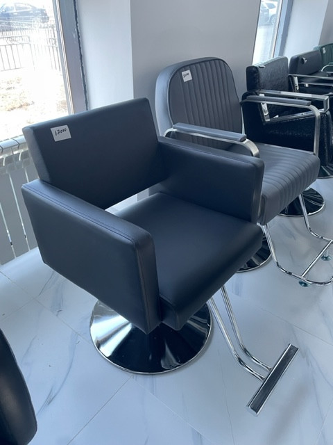 Парикмахерское кресло чёрное эко-кожа - фото 1 - id-p87017419
