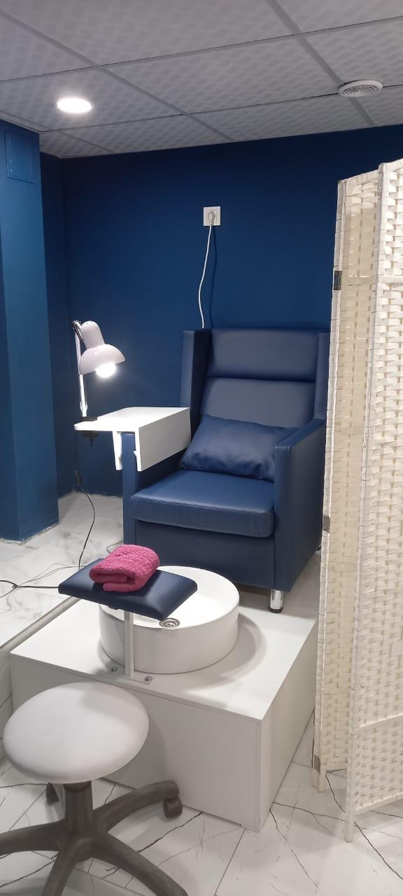 Коричневое педикюрное кресло с подиумом и акриловой ванночкой BM-PK-003 - фото 2 - id-p84126484