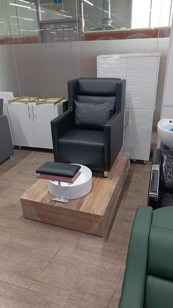 Коричневое педикюрное кресло с подиумом и акриловой ванночкой BM-PK-003 - фото 3 - id-p84126484