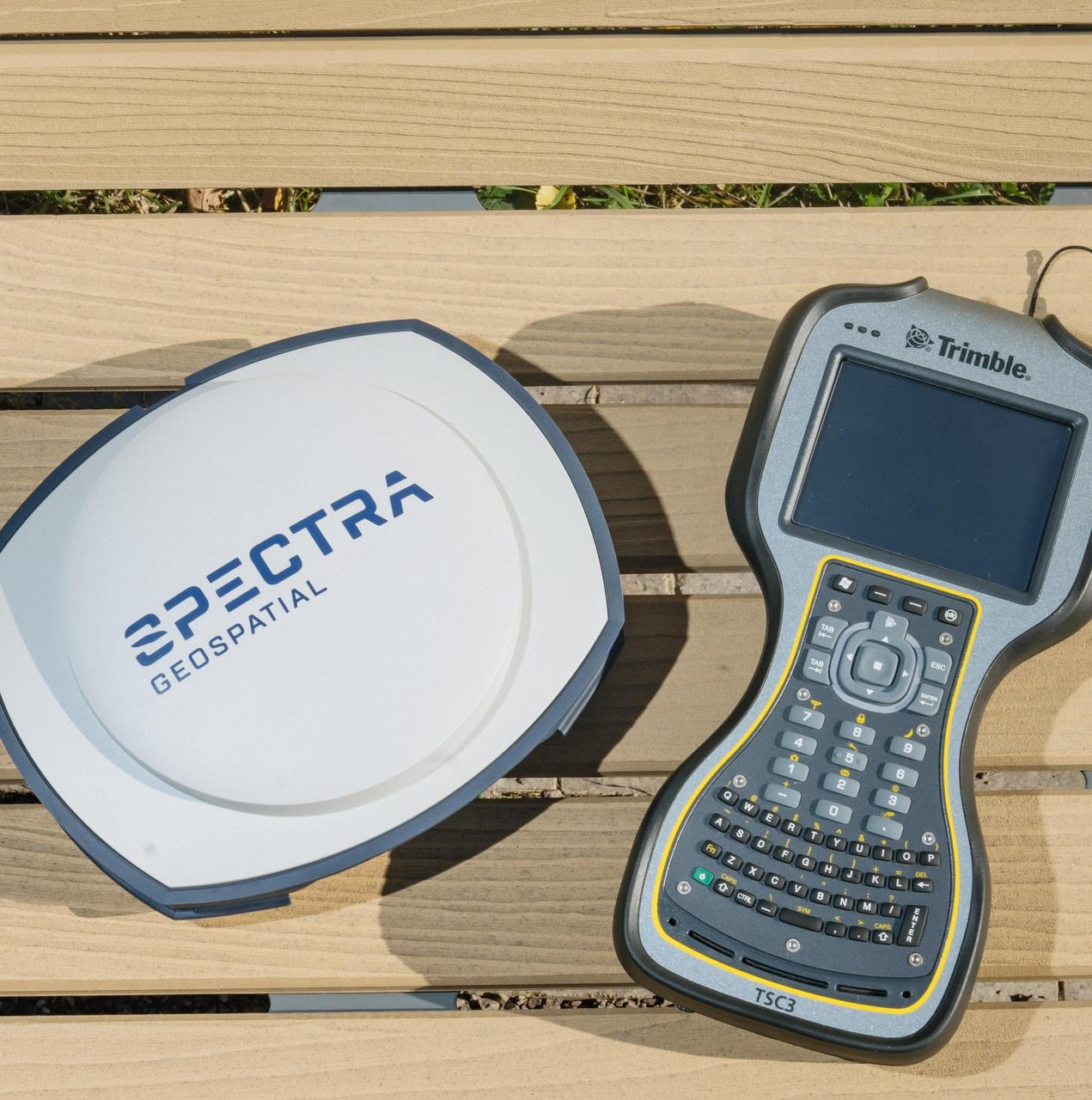 GNSS приемник Spectra Geospatial SP85 без УКВ c контроллером Trimble TSC3 - фото 3 - id-p107646104