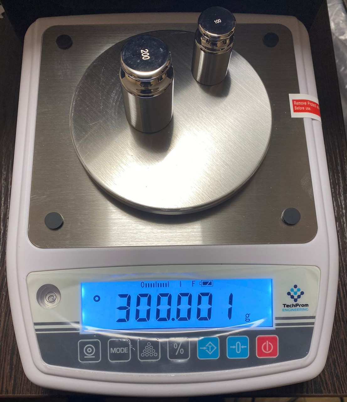 Лабораторные весы MBS-600 Plus (600 г, 0,001 г, внешняя калибровка)