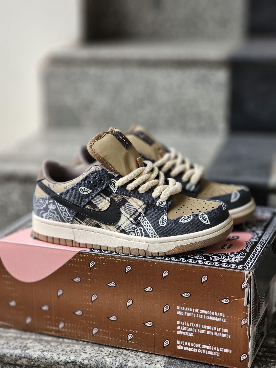 Кроссовки Nike SB Dunk из коллаборации с Travis Scott ЛЮКС Качество