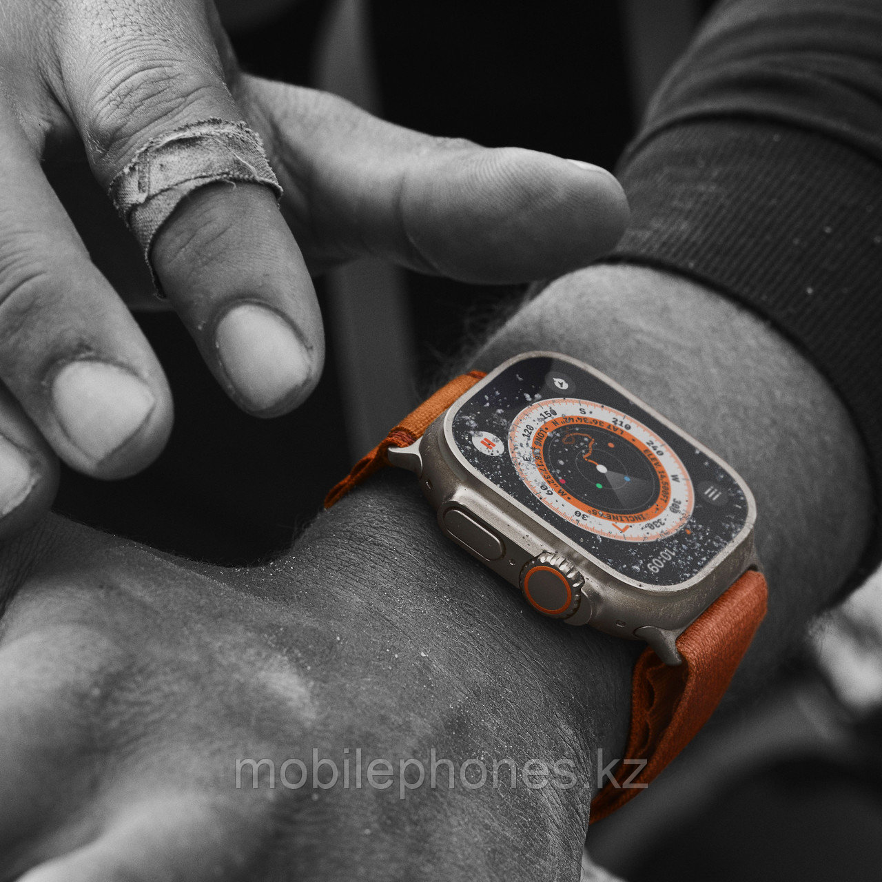 Смарт-часы Apple Watch Ultra GPS + Cellular 49mm Titanium Case with Green Alpine Loop - Large - фото 8 - id-p107709592