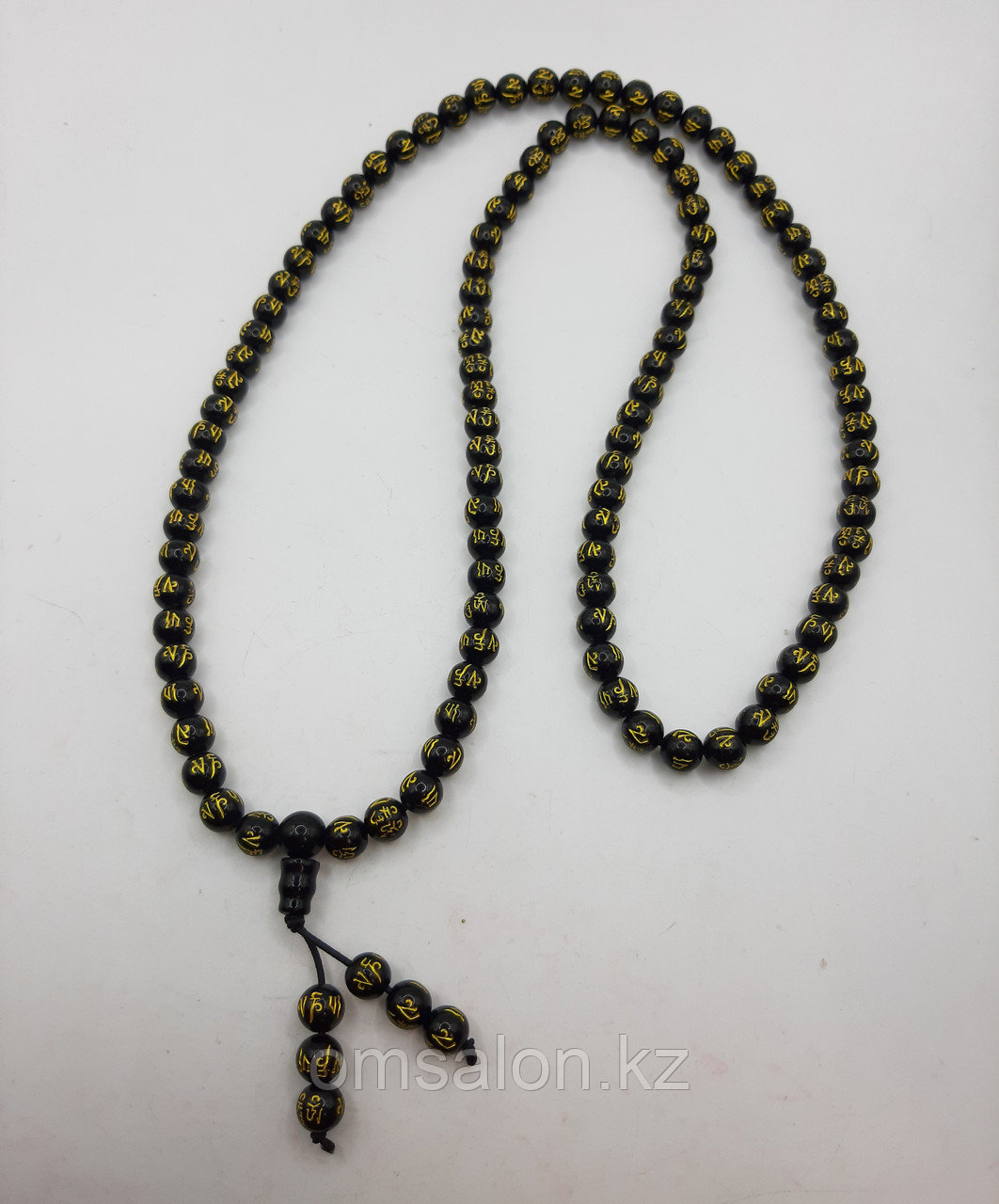 Четки из черного агата с мантрой, 108 бусин, фото 1