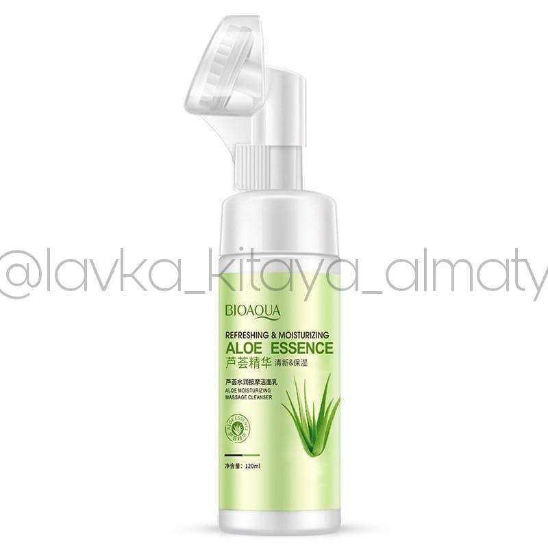 ОЧИЩАЮЩАЯ ПЕНКА ДЛЯ УМЫВАНИЯ С ЩЕТОЧКОЙ BIOAQUA ALOE VERA REFRESH AND MOISTURE, 120 МЛ - фото 1 - id-p107739973