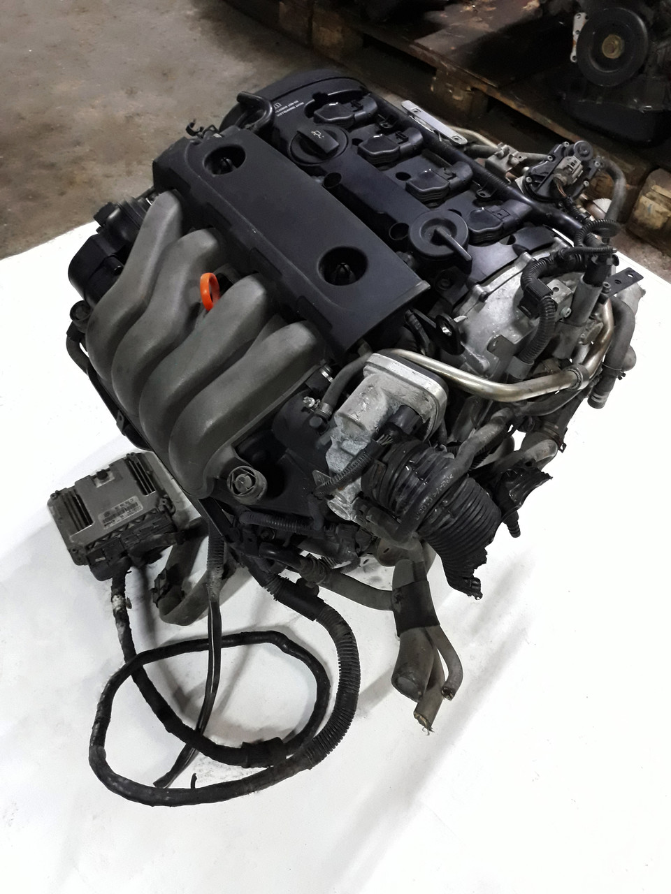 Двигатель Audi AXW 2.0 FSI - фото 2 - id-p107782543