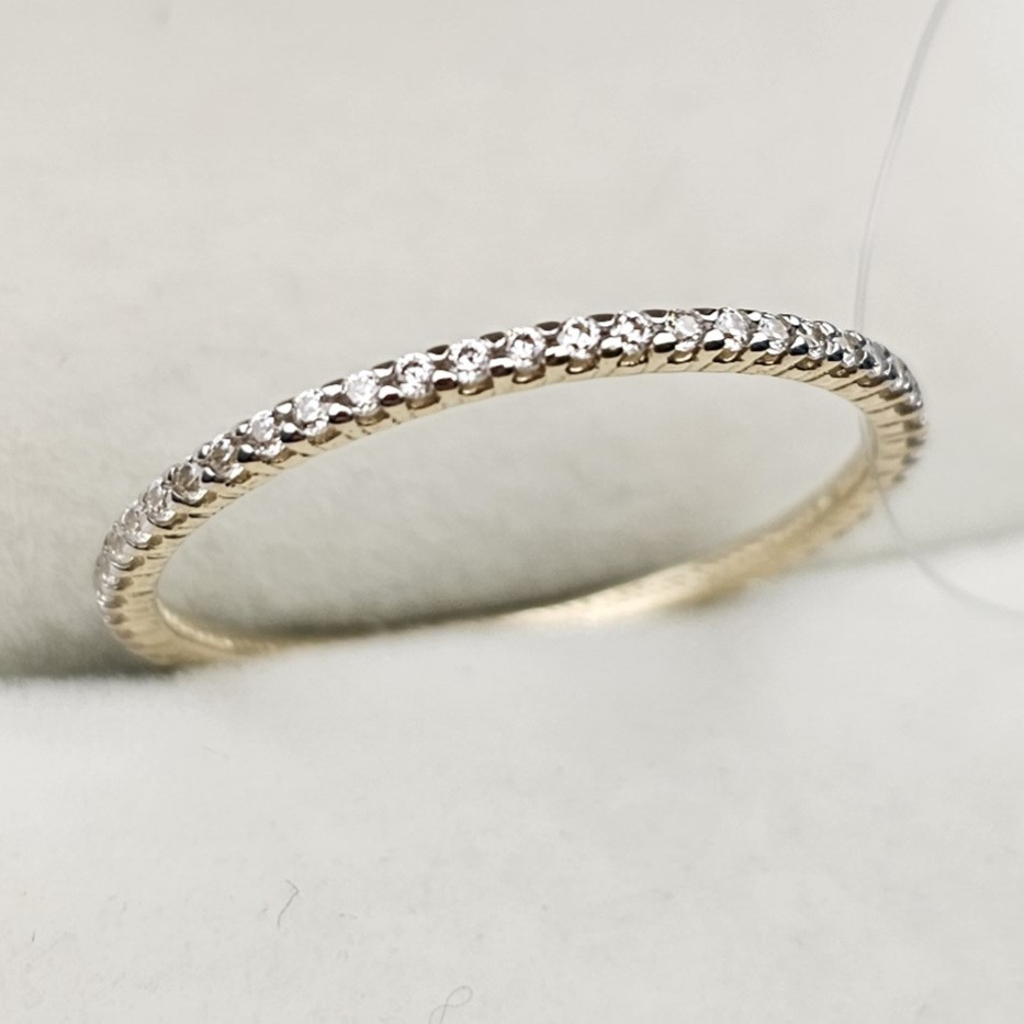 Золотое кольцо с фианитами 0,81 гр. 585 проба, 16,5 размер
