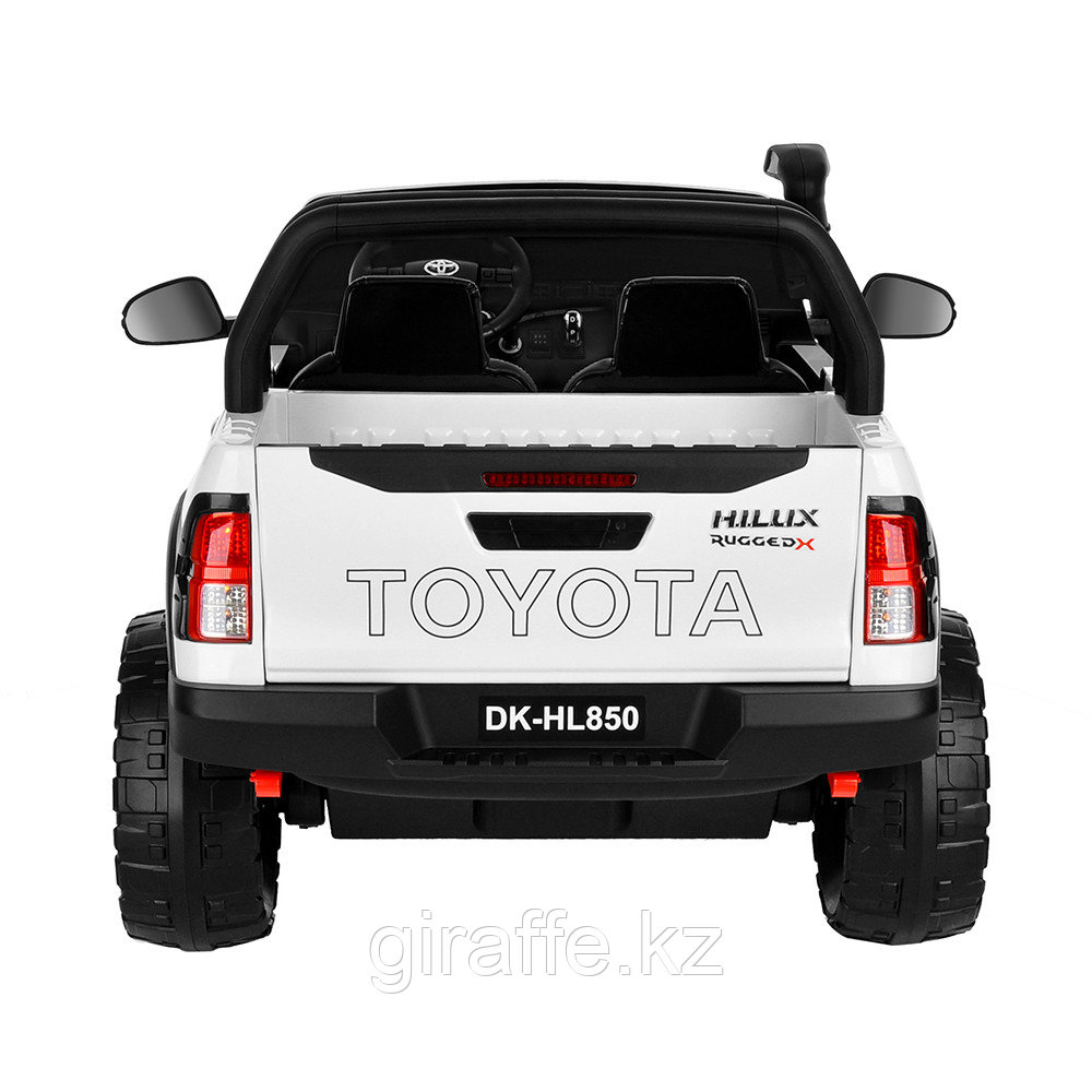 Электромобиль Toyota Hilux 2019 Белый/White - фото 7 - id-p107796674