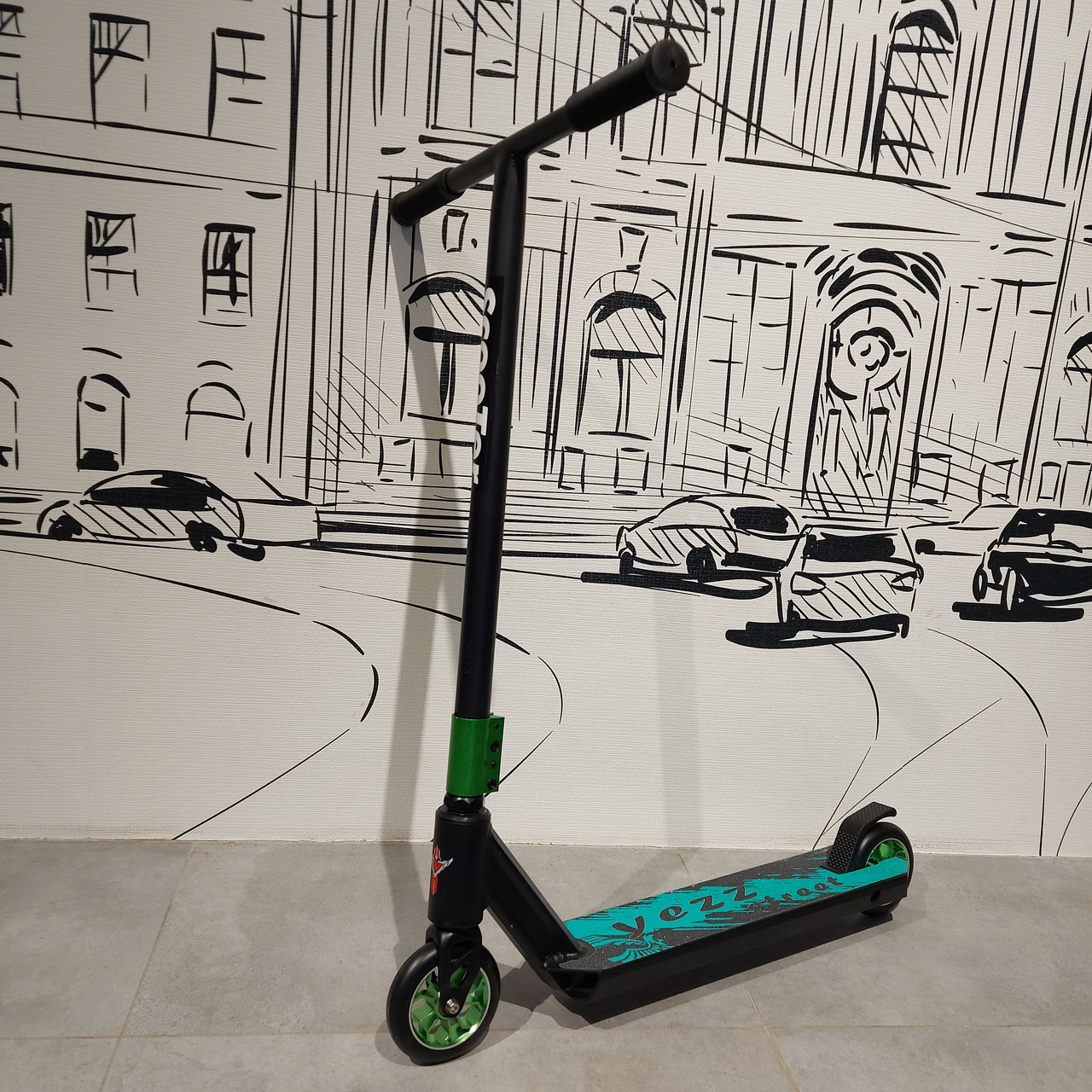Трюковый самокат "Scooter - YEZZ street". Трюковой. Тэшка. Т-образный руль. Зеленый.