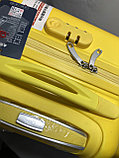 Детский пластиковый дорожный чемодан-каталка с выдвижной ручкой. Высота 55 см, ширина 52 см, глубина 23 см., фото 3