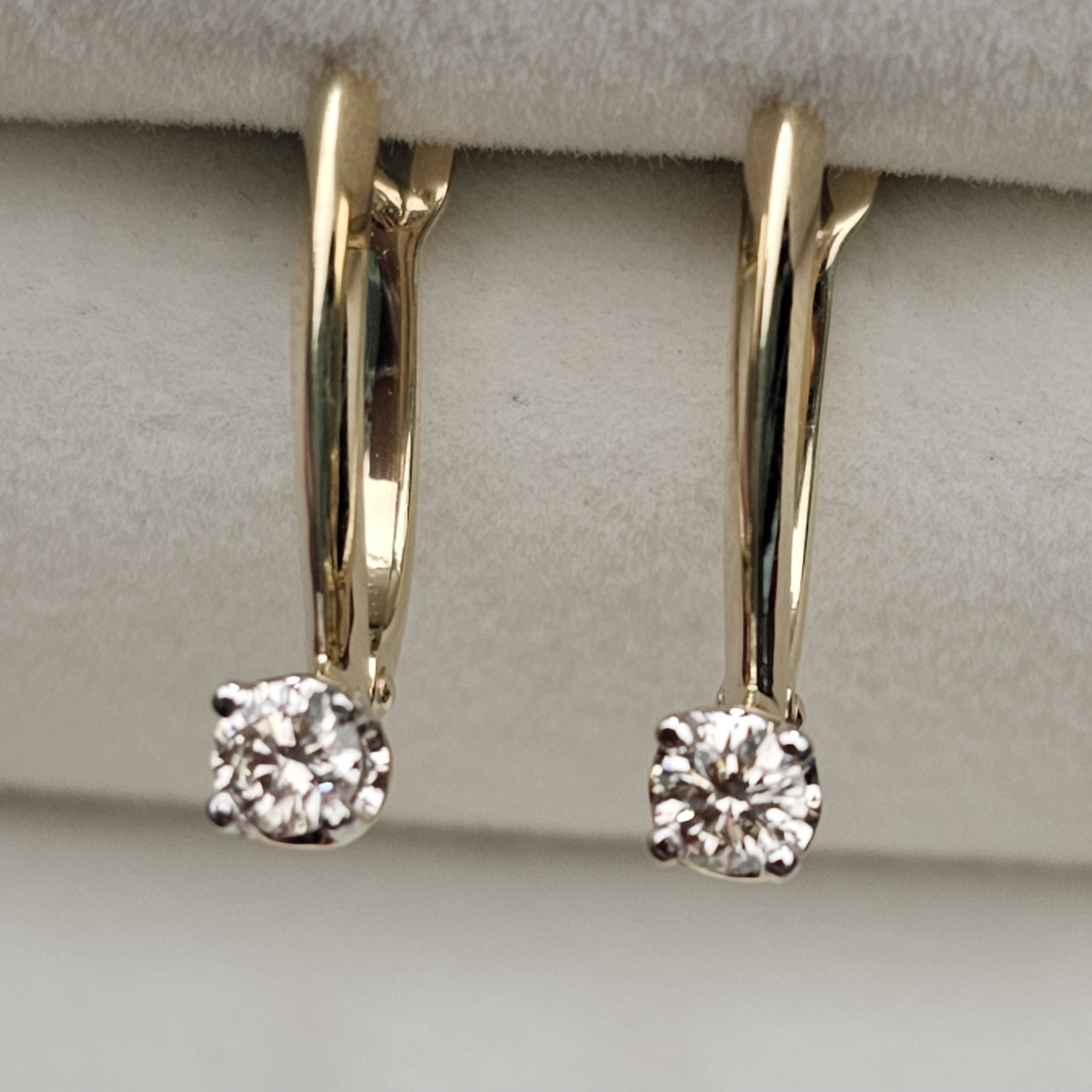 Золотые серьги с бриллиантами 0.30 Ct SI1/L, VG-Cut