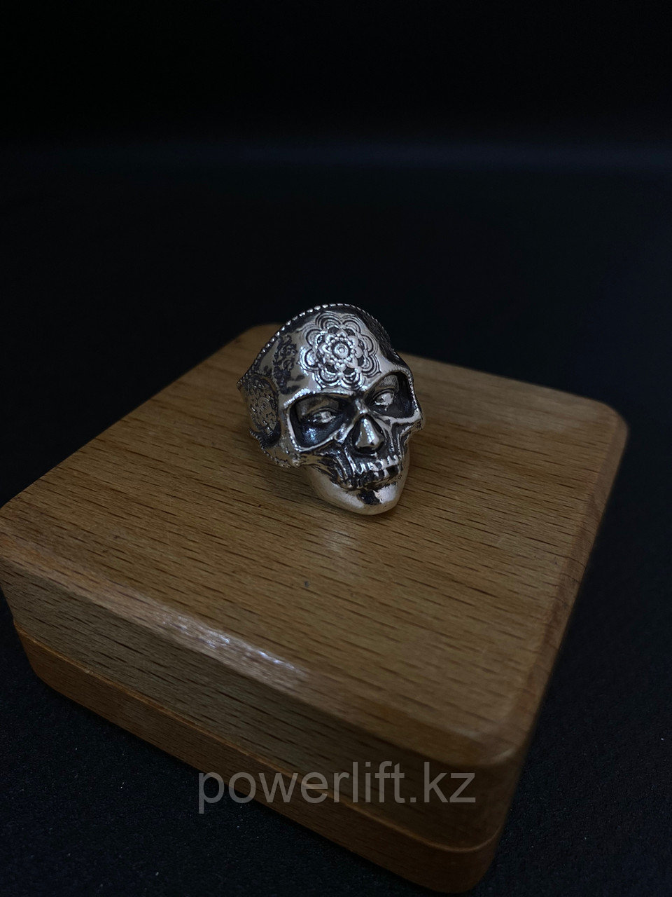 Серебрянное кольцо Prophecy.