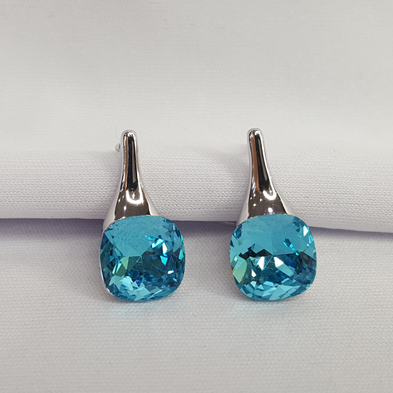Серьги из серебра с фианитами Италия J847