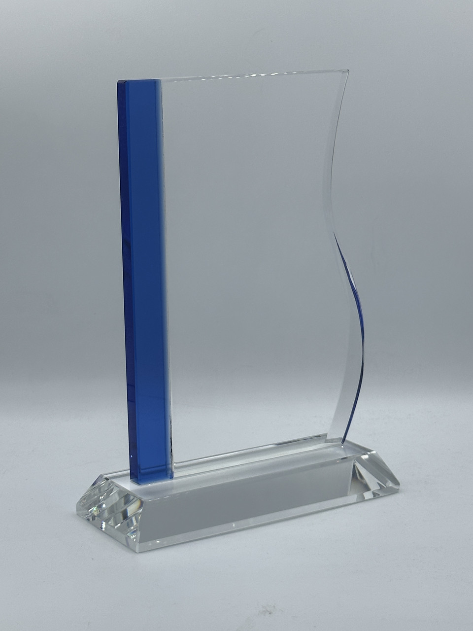 Статуэтка из стекла